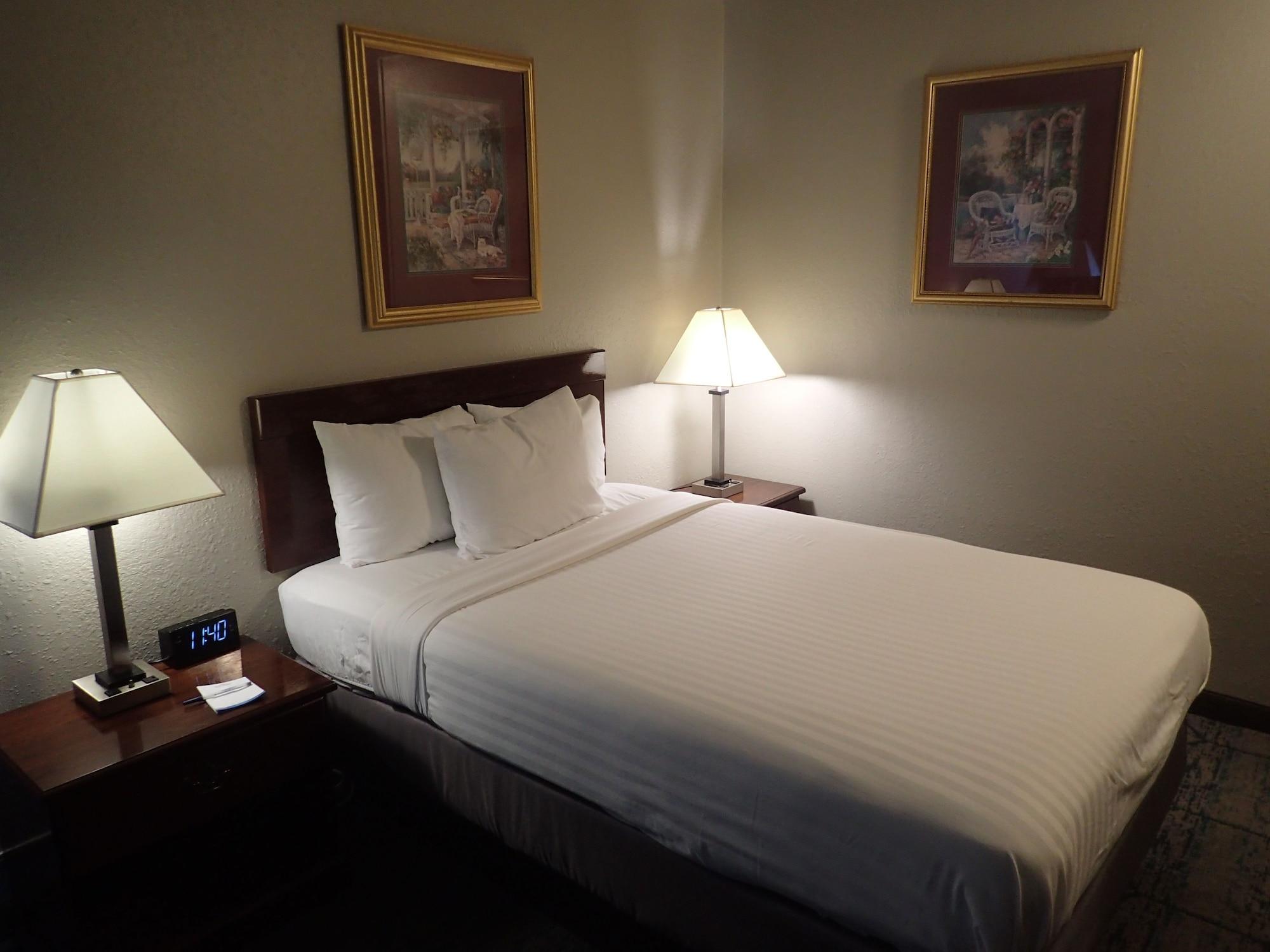 Baymont By Wyndham Effingham Hotel Exterior foto