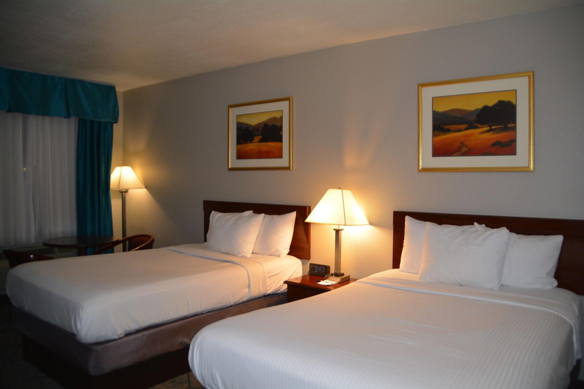 Baymont By Wyndham Effingham Hotel Exterior foto